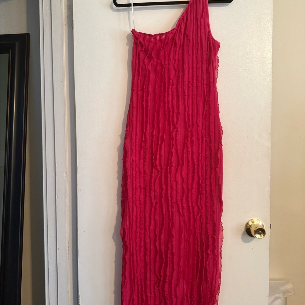 Elegant Pink One-Shoulder Dress